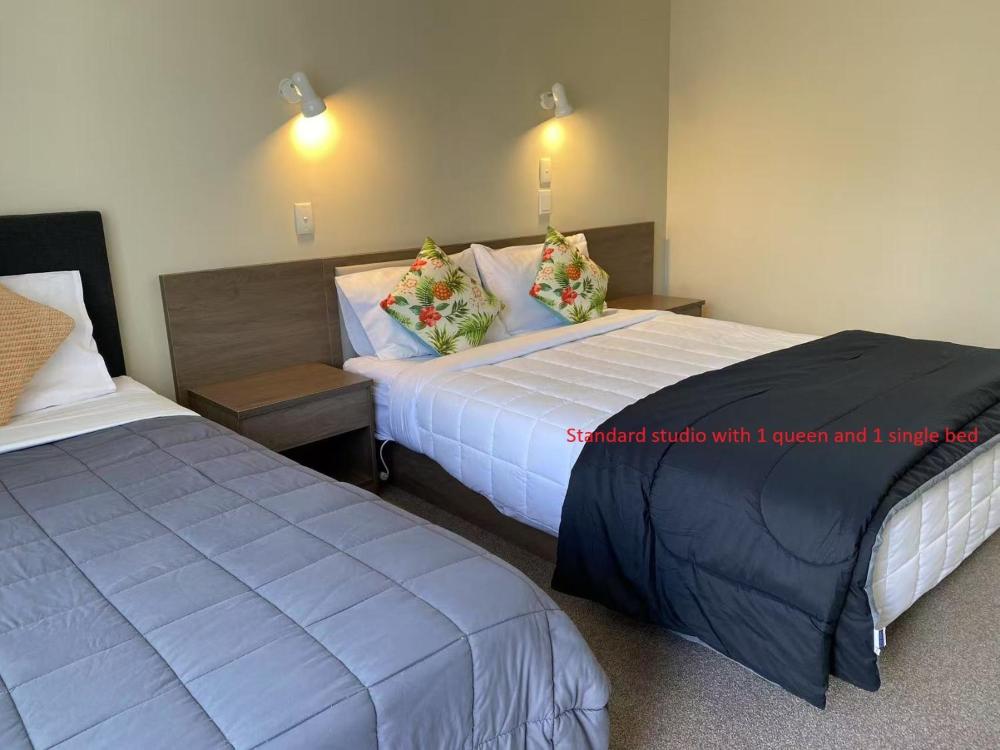 Standard Studio with Hot Tub at Malones Spa Motel, photo 3